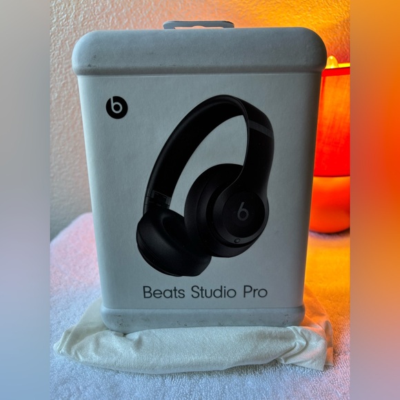 “New Sealed In The Box”
Beats Studio Pro - Wireless Bluetooth Headphones - Black - Picture 3 of 14